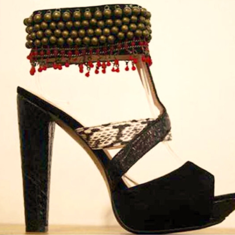 House of Harlow•1960 HTF black & snakeskin beaded ankle strap heels Excellent!!!